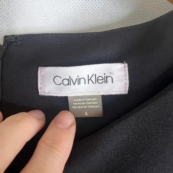 Calving Klein LBD Black Scoop Neck Pearl Sleeve Sheath Dress Classy Sz 4 - Picture 6 of 9